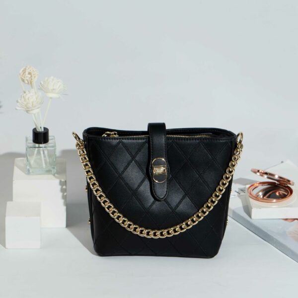 Davina 9008 Black