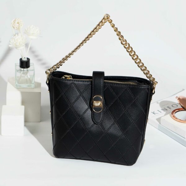 Davina 9008 Black